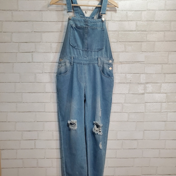 ✔️Distressed jean bib overalls - Picture 8 of 15
